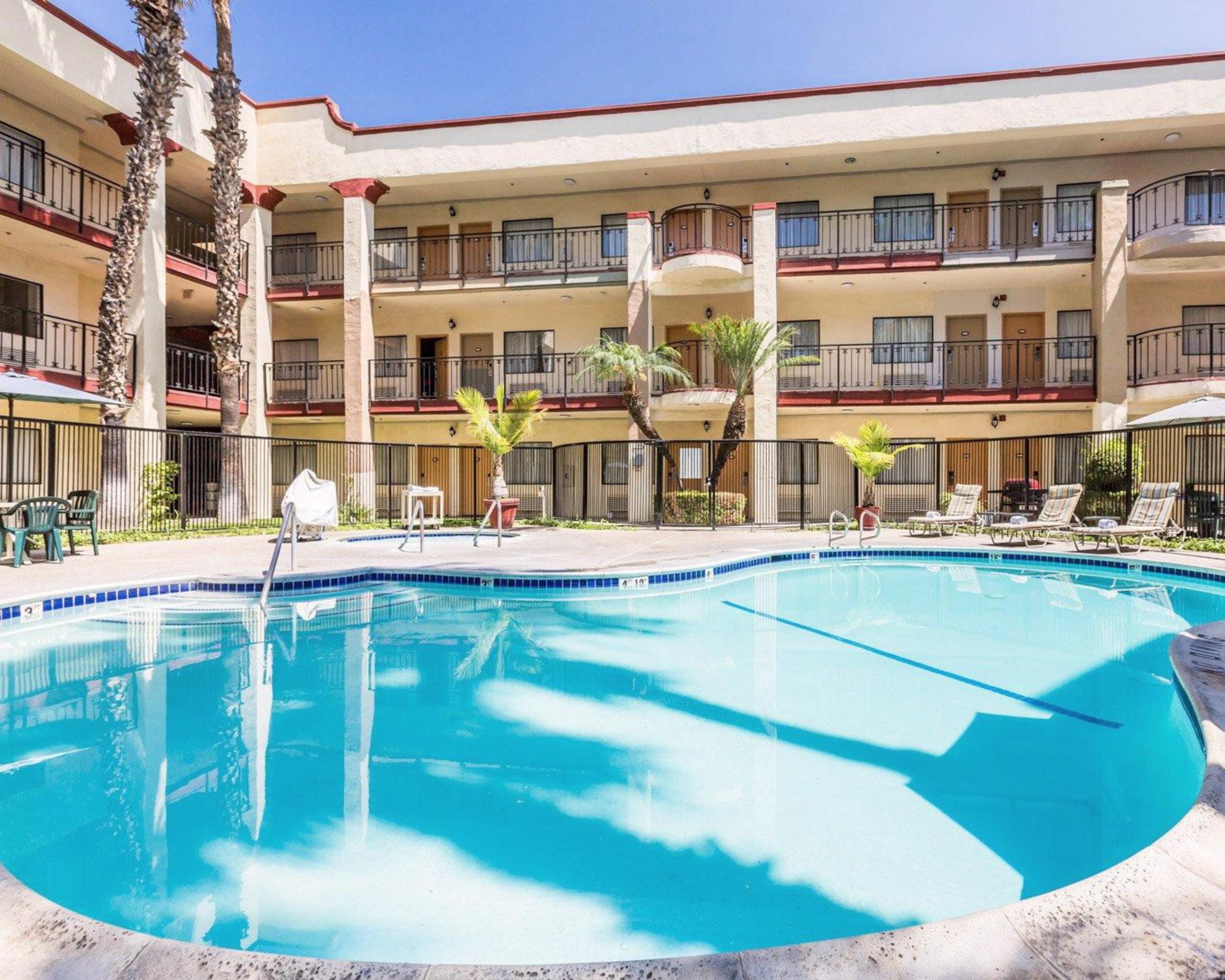 Comfort Inn & Suites Orange County John Wayne Airport Santa Ana Luaran gambar