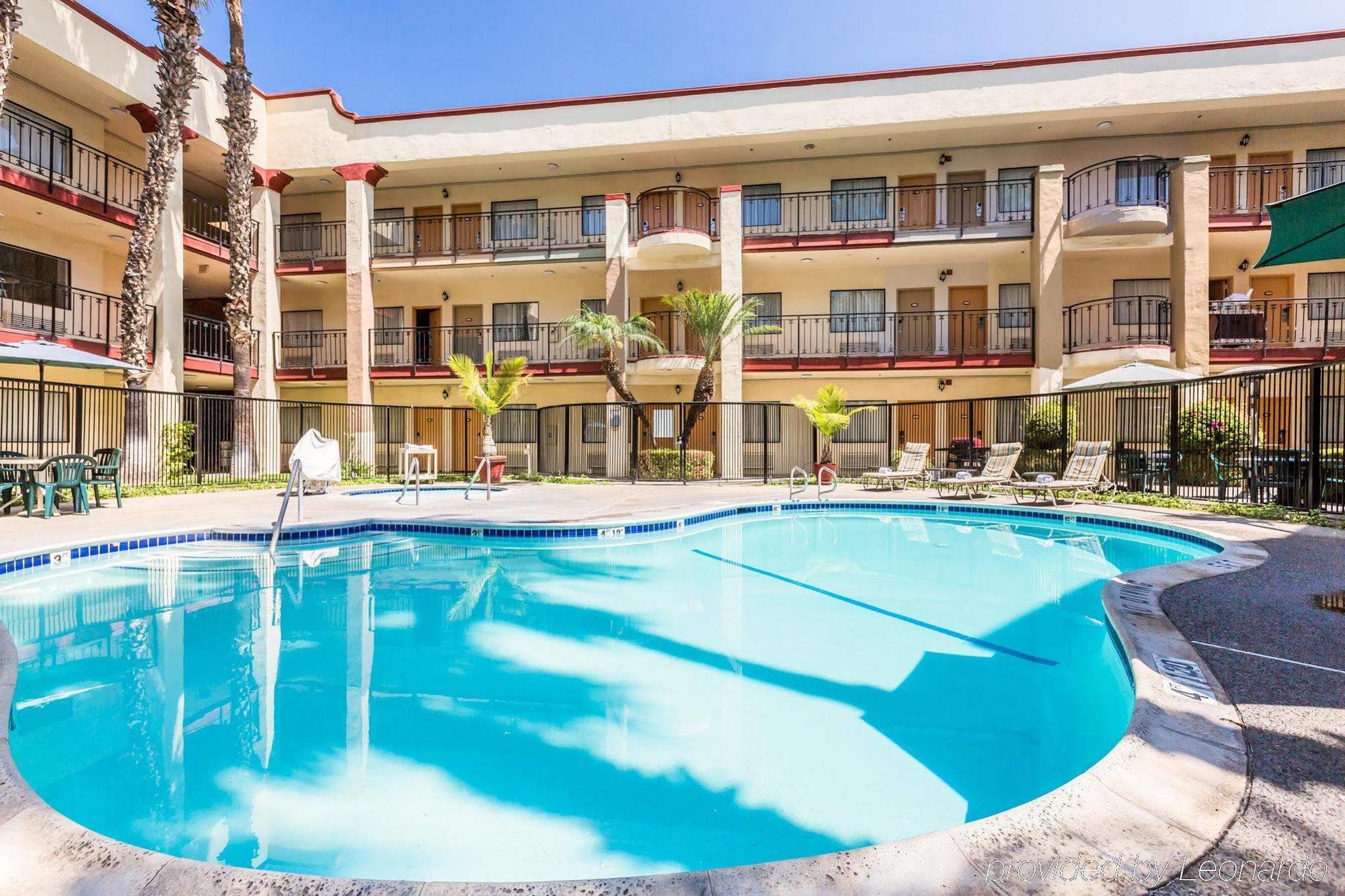 Comfort Inn & Suites Orange County John Wayne Airport Santa Ana Luaran gambar